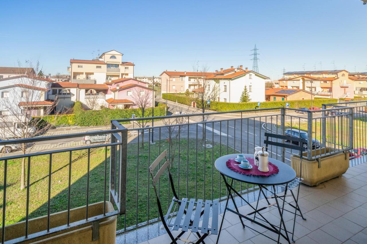 Parma Fiere Studio Con Parcheggio E Balcone Apartamento Exterior foto