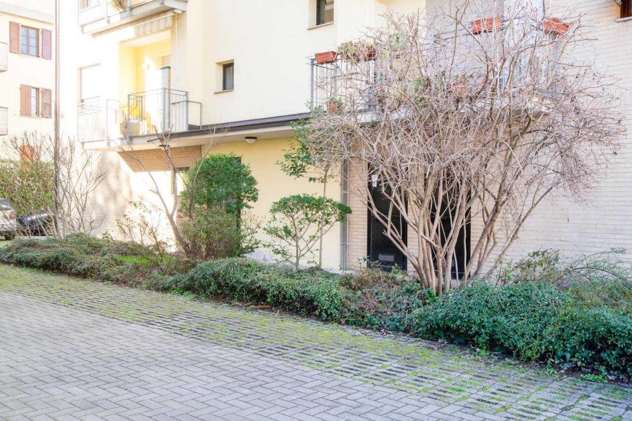 Parma Fiere Studio Con Parcheggio E Balcone Apartamento Exterior foto